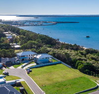 Sea breeze Esplanade Beachfront Close Marina Hervey Bay - Sunshine Coast Tourism