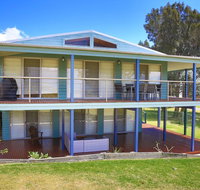 Sea Dream - Pet Friendly - 1 Min Walk to Beach - Sunshine Coast Tourism