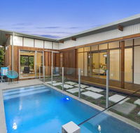 SEA GEM ON ECLIPSE - Holiday Sunshine Coast