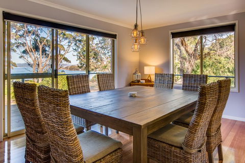 Sea La Vie - Sunshine Coast Tourism 1
