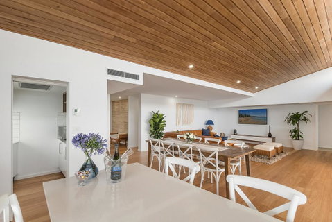 Sea La Vie #2 Luxury Apartment In Coffs Harbour Jetty With Pool, Views And Walking Distance To The Beach! - Sunshine Coast Tourism 0