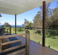 Sea Mist - Pet Friendly - Direct Access to Beach - Sunshine Coast Tourism