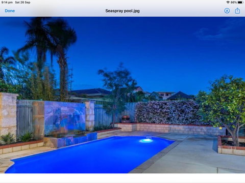 Sea Spray - Holiday Sunshine Coast 1