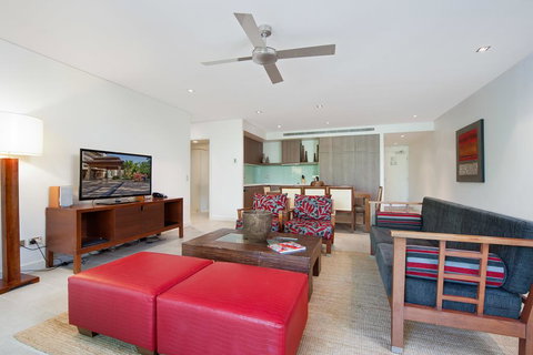 Sea Temple Palm Cove Apartment 213 - Holiday Sunshine Coast 2