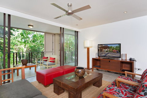 Sea Temple Palm Cove Apartment 213 - Holiday Sunshine Coast 1