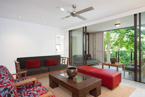 Sea Temple Palm Cove Apartment 213 - Holiday Sunshine Coast 3