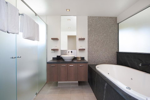 Sea Temple Palm Cove Luxury Studio 212 - Sunshine Coast Tourism 3