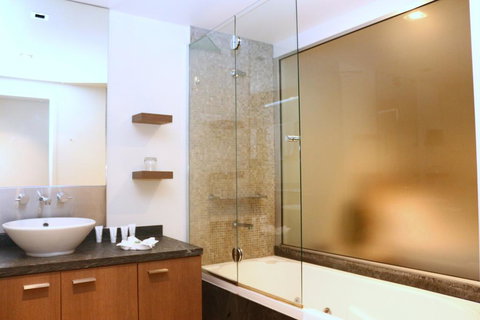 Sea Temple Private Studio 423 - Holiday Sunshine Coast 2