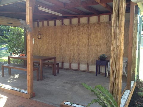 SEABREEZE - Sunshine Coast Tourism 0