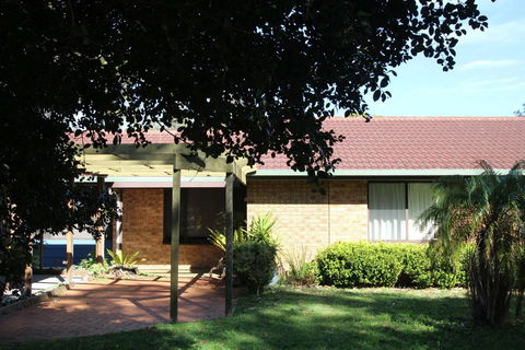 SEABREEZE - Sunshine Coast Tourism 1