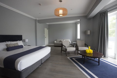 Seabreeze Hotel - Holiday Sunshine Coast 3