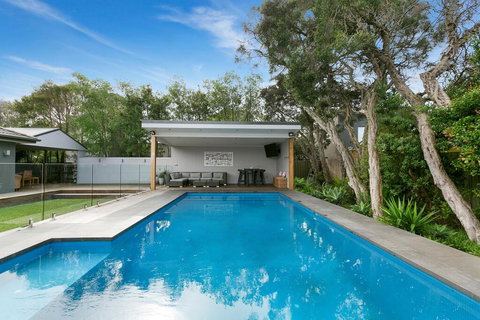 Seabreeze Retreat Luxury Retreat With Pool, Walk To Rye Foreshore And Village - Holiday Sunshine Coast 0