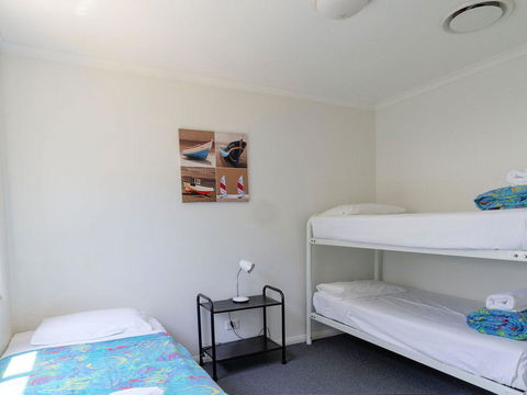 Seachange Townhouse 4 - Holiday Sunshine Coast 2