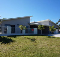 Seadaze 1 - Rainbow Beach Gorgeous unit close to the beach Aircon Pool