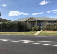 Seagrape Cottage - Holiday Sunshine Coast