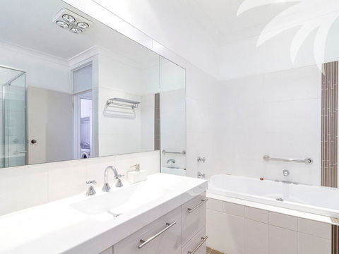Seahaven At Smiths Lake - Sunshine Coast Tourism 0