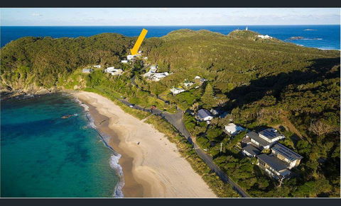 Seal Rocks Beach House ....Sugarloaf - Sunshine Coast Tourism 1