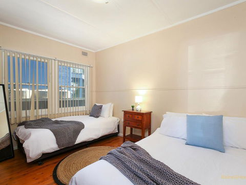 Seashells At North Avoca - 10 View Street - Holiday Sunshine Coast 3