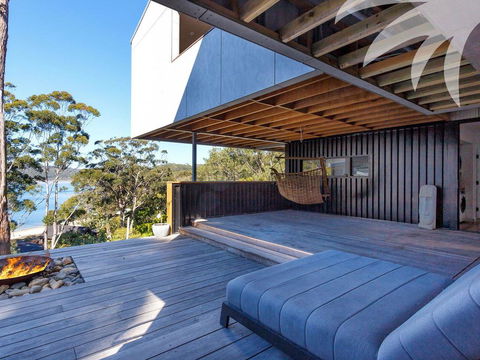 Seashells Lakeside Holiday Perfection - Sunshine Coast Tourism 0