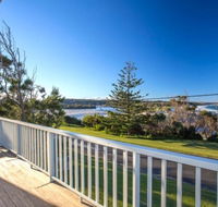 Seaside Beach House 25 Seaside Pde - Sunshine Coast Tourism
