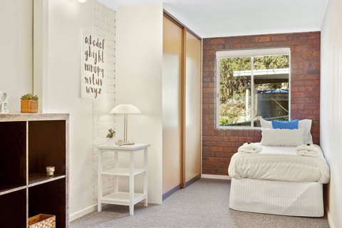 SEASIDE SERENITY 2 - L'Abode Accommodation - Sunshine Coast Tourism 2