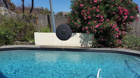 Seaside Spa Retreat - Holiday Sunshine Coast 2