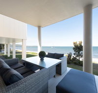 Seaside Splendour - Sunshine Coast Tourism