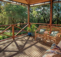 Secluded homestead amongst the trees - Holiday Sunshine Coast