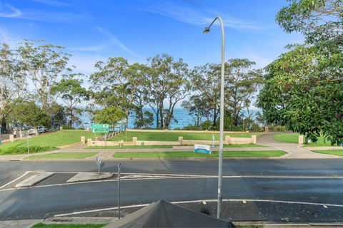 Secret At Huskisson - Sunshine Coast Tourism 2
