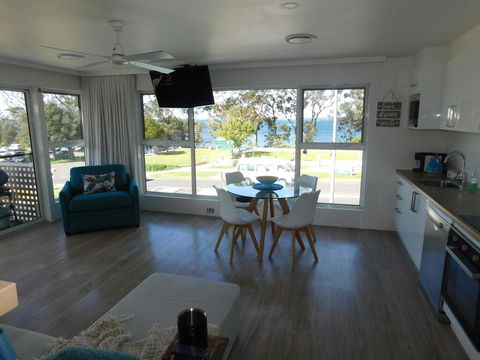 Secret At Huskisson - Sunshine Coast Tourism 3