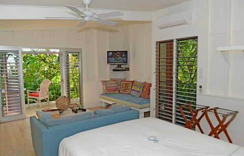 Sejala Beach Huts - Sunshine Coast Tourism 0