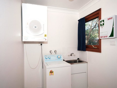 Semaphore Beach House - Holiday Sunshine Coast 1