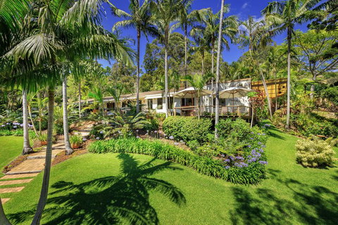 Sensom Luxury Bed And Breakfast - Holiday Sunshine Coast 0