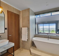 Sequoia Lodge - Holiday Sunshine Coast