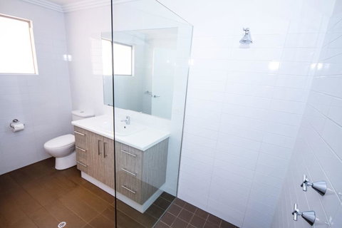 Sequoia Sanctuary - Holiday Sunshine Coast 2