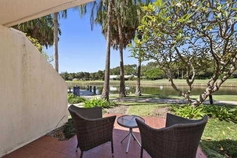 Serenity Bay Studio Apartment - Sunshine Coast Tourism 3