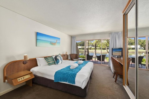 Serenity Bay Studio Apartment - Sunshine Coast Tourism 0