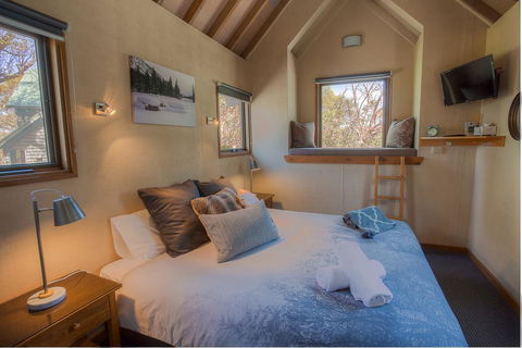 Sharpys Chalet - Sunshine Coast Tourism 0