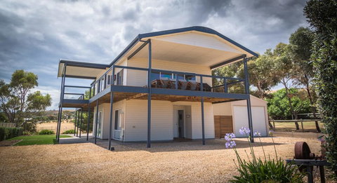 Shearers Rest - 5 Davey Road - Holiday Sunshine Coast 0