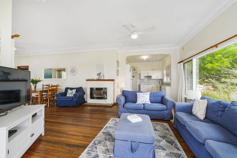 Shellseekers, 4 Hodgson Street - Sunshine Coast Tourism 3