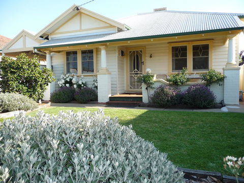 Shepp Central Apartment - Holiday Sunshine Coast 0