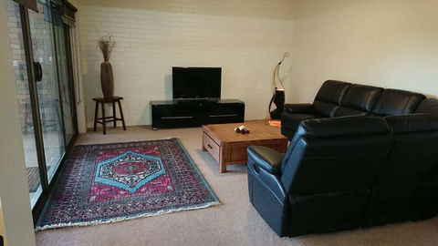 Shepparton Golf Motel - Holiday Sunshine Coast 3