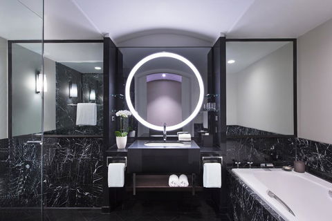 Sheraton Grand Sydney Hyde Park - Sunshine Coast Tourism 1
