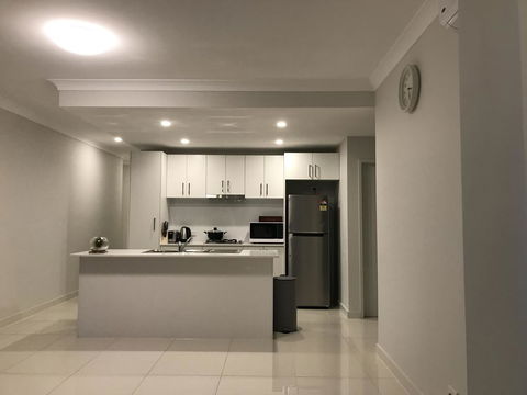 Shine Apartment - Holiday Sunshine Coast 2