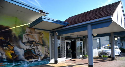 Ship Inn Motel - Sunshine Coast Tourism 0