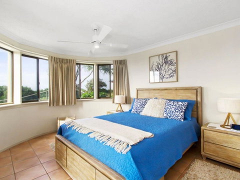 SHORELINE 3 - Sunshine Coast Tourism 3