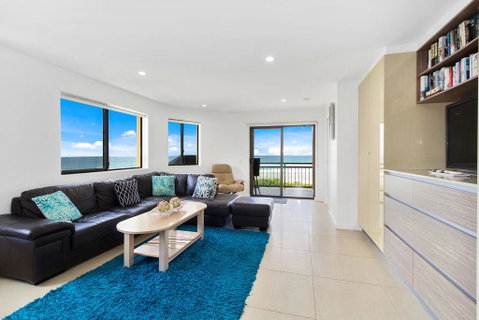 Shoreline Nine Penthouse With Ocean Views - Sunshine Coast Tourism 1
