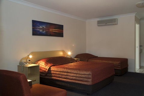 Silo Motor Inn - Sunshine Coast Tourism 1
