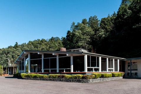 Silver Hills Motel - Sunshine Coast Tourism 2