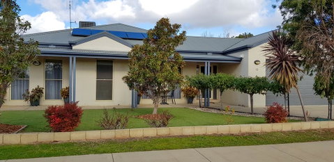 Simms Retreat - Sunshine Coast Tourism 2